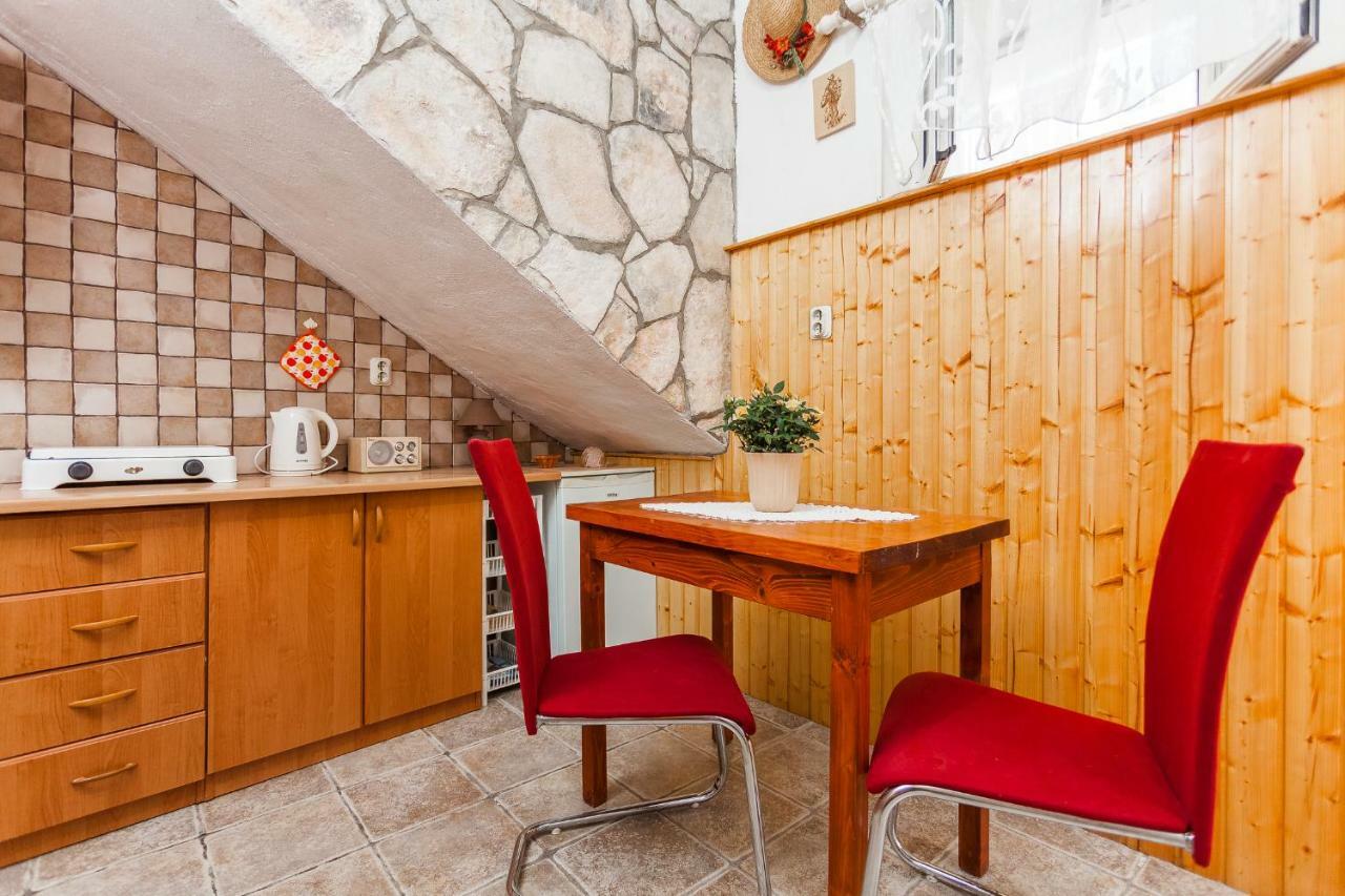 Guest House Mara Vela Luka Εξωτερικό φωτογραφία