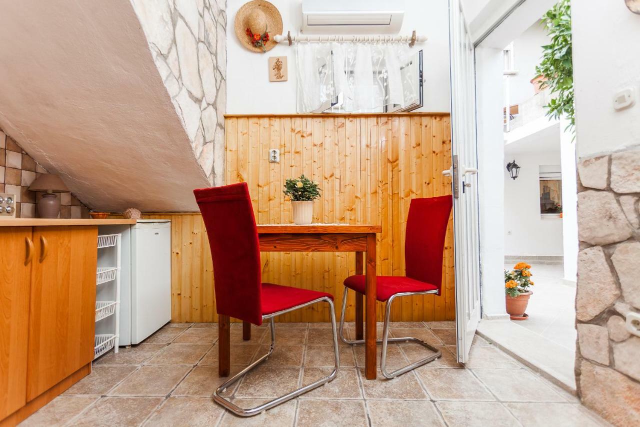 Guest House Mara Vela Luka Εξωτερικό φωτογραφία