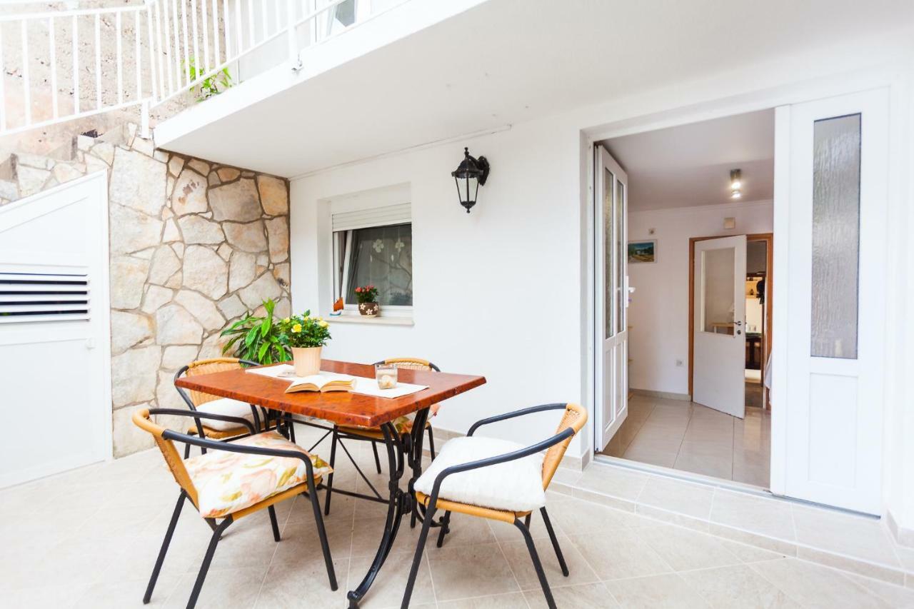 Guest House Mara Vela Luka Εξωτερικό φωτογραφία