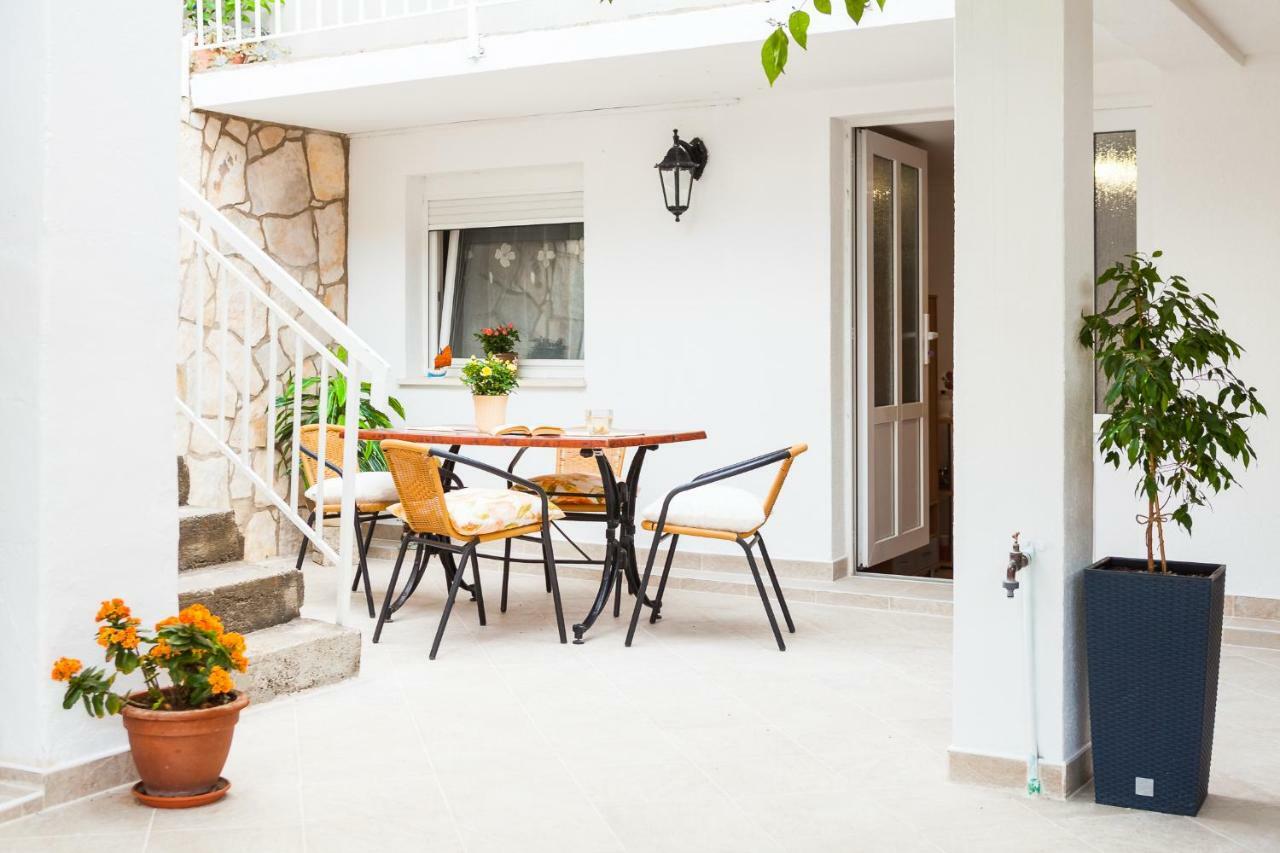 Guest House Mara Vela Luka Εξωτερικό φωτογραφία