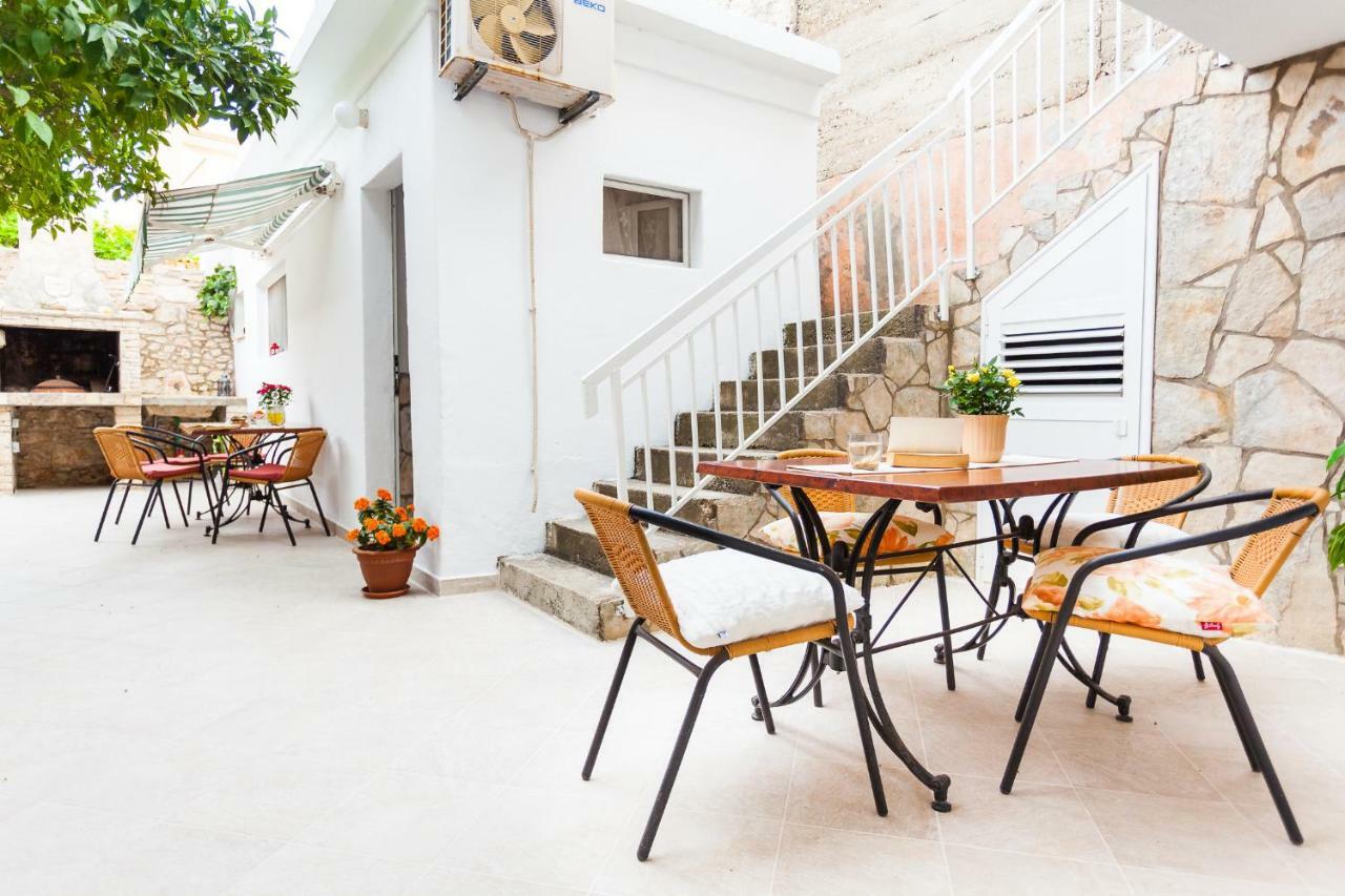 Guest House Mara Vela Luka Εξωτερικό φωτογραφία