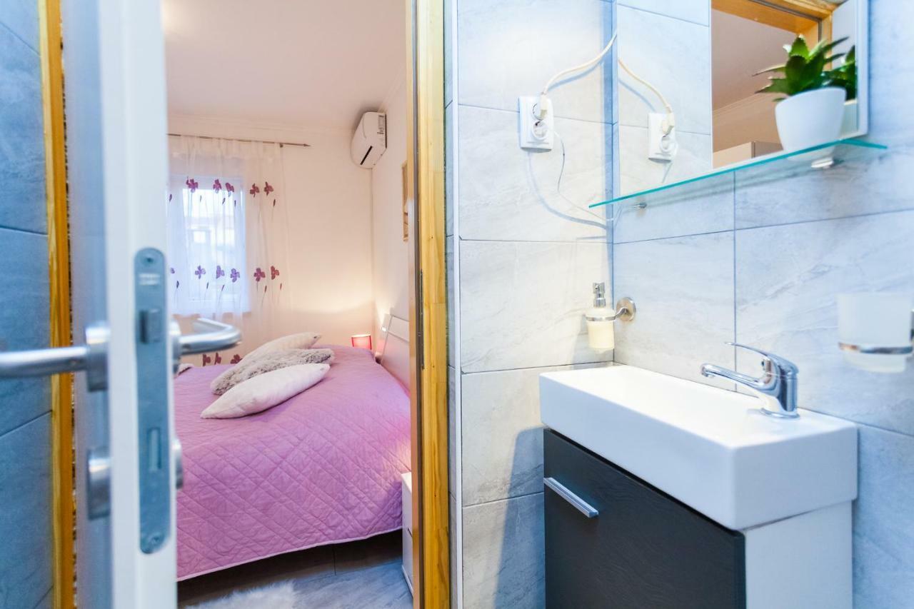 Guest House Mara Vela Luka Εξωτερικό φωτογραφία