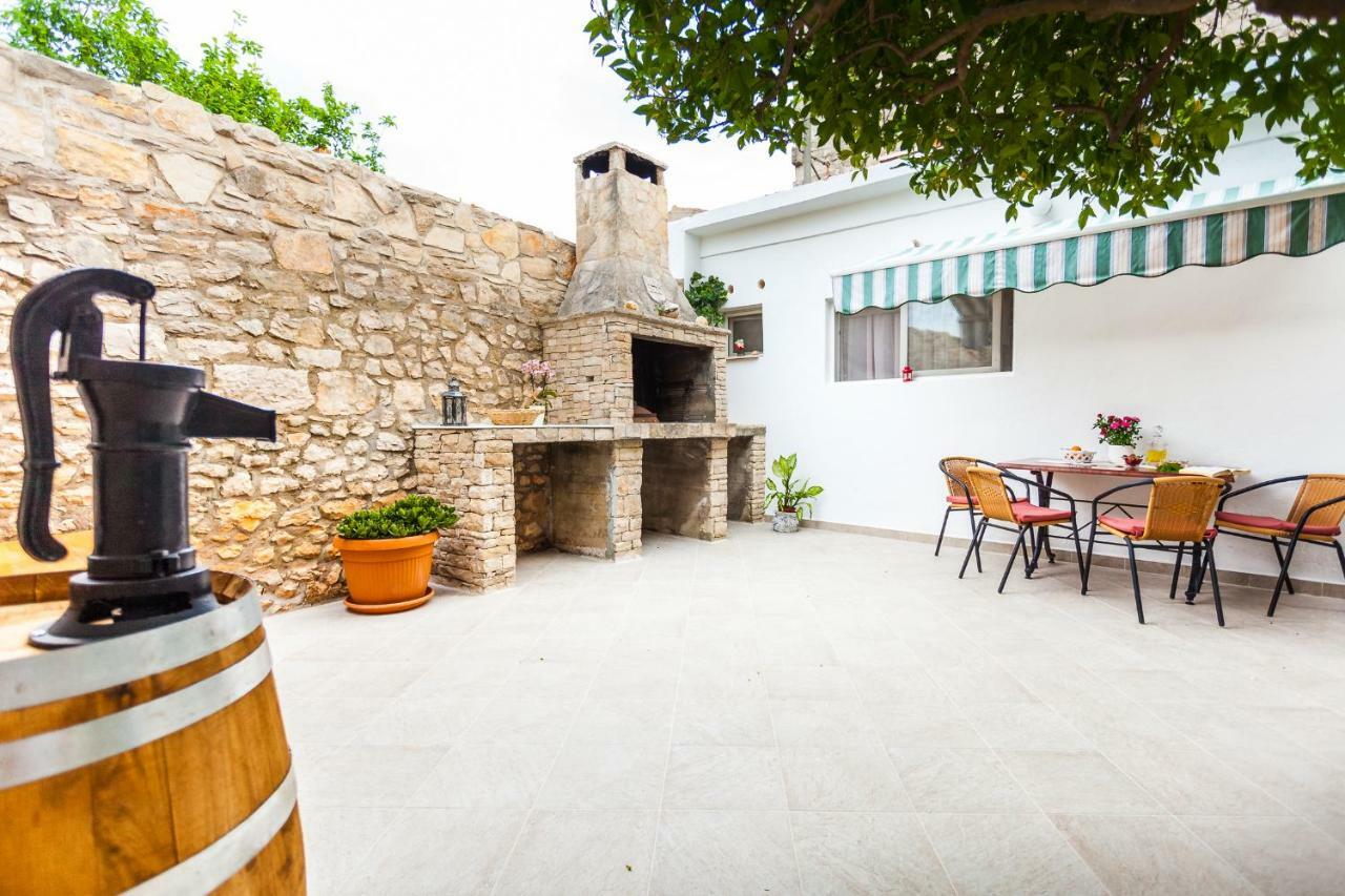 Guest House Mara Vela Luka Εξωτερικό φωτογραφία